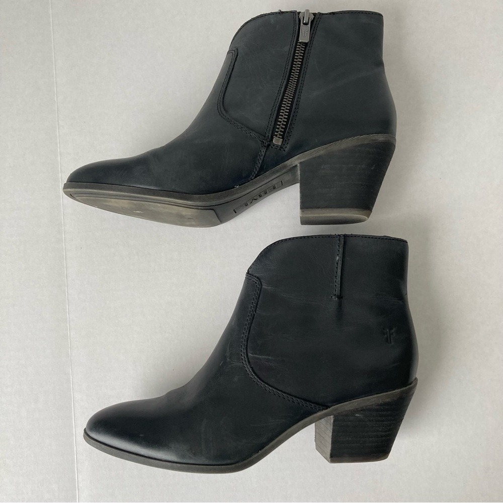 Frye Womens Black Leather Pointed Toe Western Ankle Boots Side Zip Size‎ 8 - Picture 7 of 16